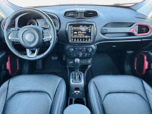 Used 2023 Jeep Renegade Trailhawk w/ Trailhawk Elite Group image 21