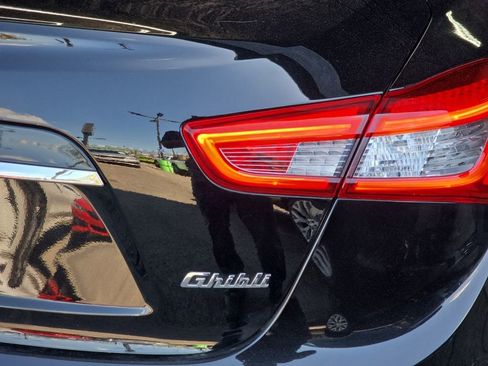 Used 2017 Maserati Ghibli image 23