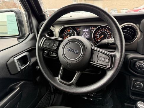 Used 2021 Jeep Wrangler Unlimited Sport image 12