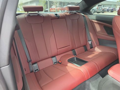 Used 2025 BMW 230i Coupe w/ Convenience Package image 16