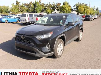 Used 2019 Toyota RAV4 LE w/ All Weather Liner Package AWD/4WD video 1