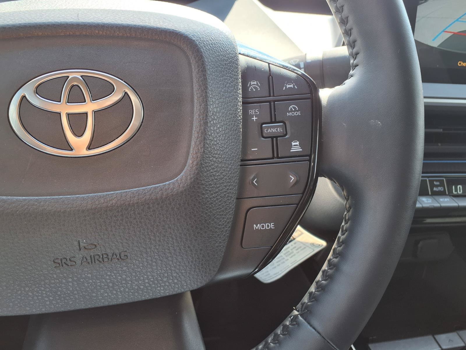 Certified 2024 Toyota Prius XLE FWD image 24