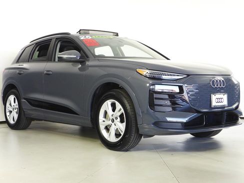 Used 2025 Audi Q6 e-tron Premium Plus w/ Premium Plus image 4