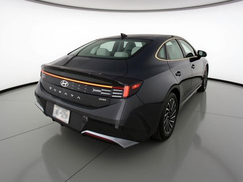 Used 2025 Hyundai Sonata SEL image 9