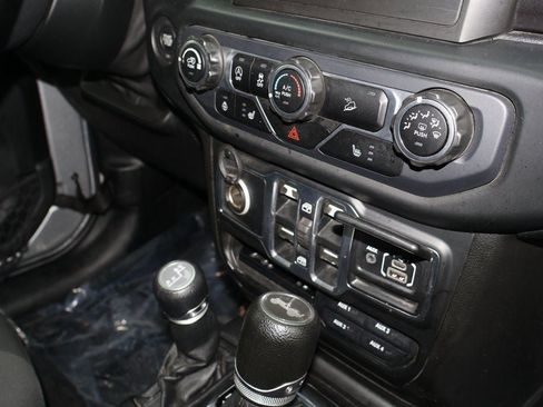 Used 2020 Jeep Wrangler Unlimited Sport image 7