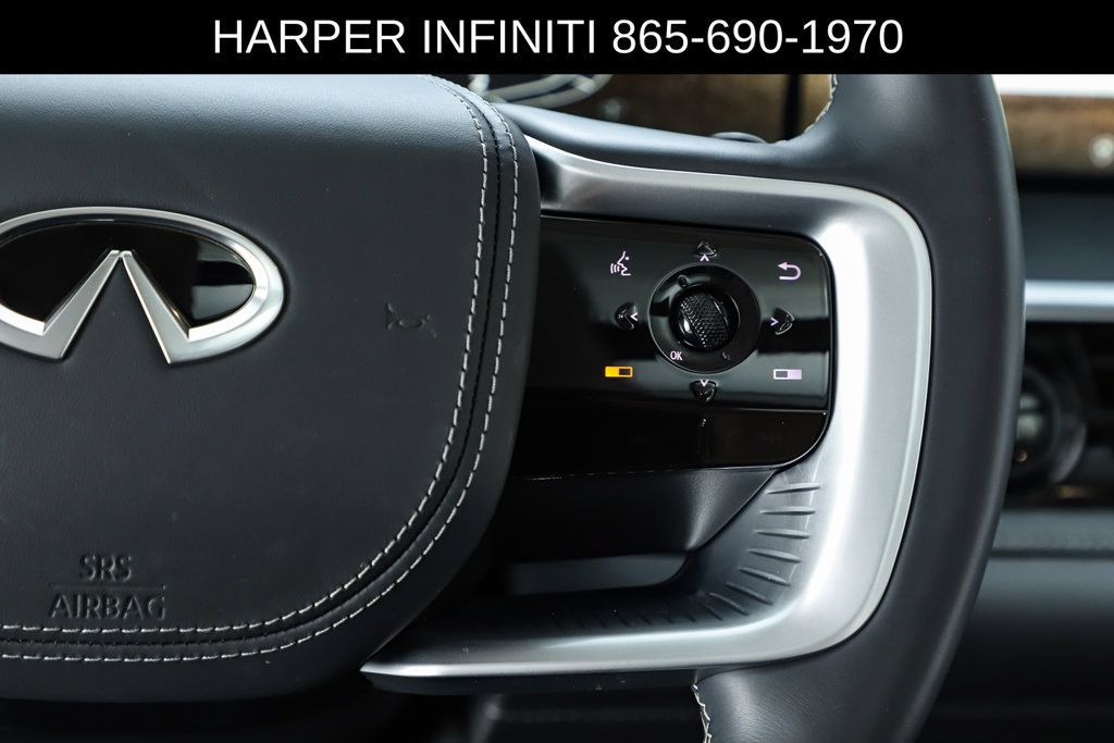 Used 2025 INFINITI QX80 Sensory AWD/4WD image 23