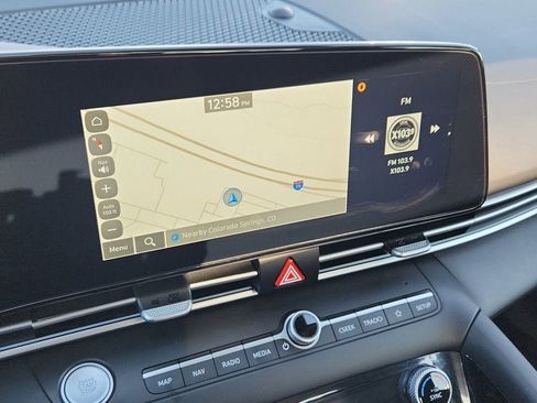 Used 2024 Hyundai Elantra SEL w/ Convenience Package image 25