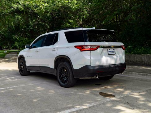 Used 2019 Chevrolet Traverse LT FWD image 7