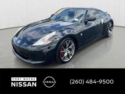 Used 2015 Nissan 370Z Coupe RWD image 1