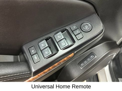 Used 2020 Chevrolet Tahoe Premier AWD/4WD image 38