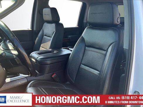 Used 2020 GMC Sierra 2500 Denali w/ Denali Ultimate Package image 22