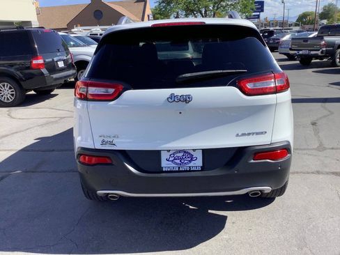 Used 2014 Jeep Cherokee Limited w/ Technology Group AWD/4WD image 13