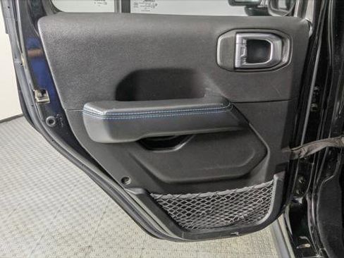 Used 2023 Jeep Wrangler Rubicon image 16