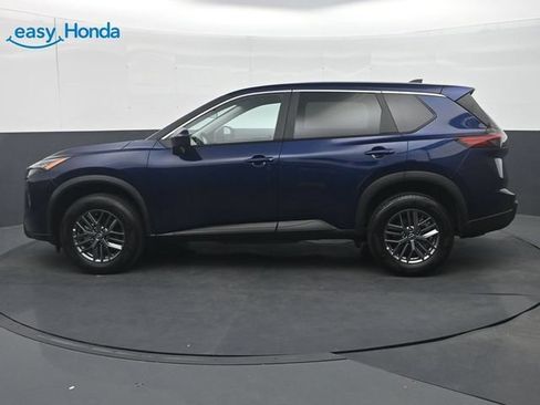 Used 2026 Nissan Rogue SV FWD image 4