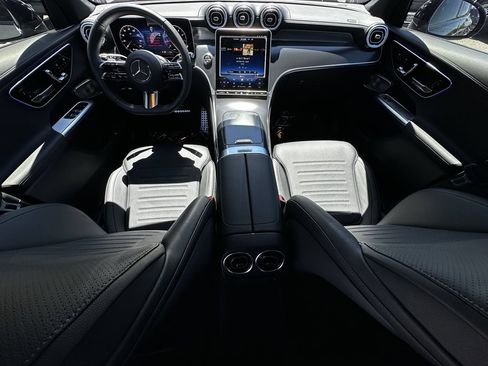 Certified 2025 Mercedes-Benz GLC 300 image 27