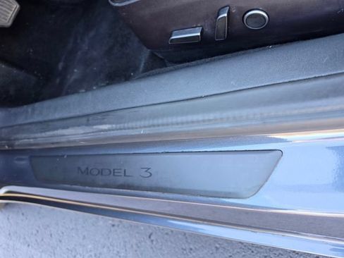 Used 2022 Tesla Model 3 Long Range AWD/4WD image 23