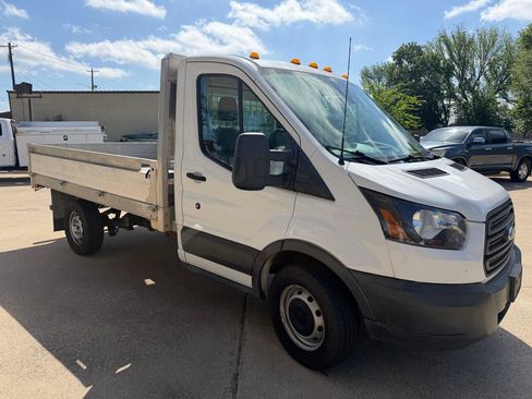 Used 2018 Ford Transit 250 138 RWD image 7