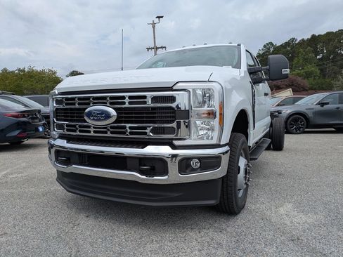New 2026 Ford F350 XL w/ XL Chrome Package AWD/4WD image 7
