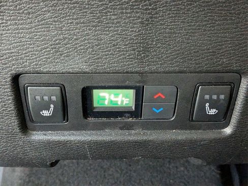 Used 2024 Mitsubishi Outlander SEL image 16