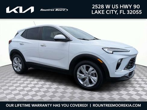 Used 2024 Buick Encore GX Preferred FWD image 1