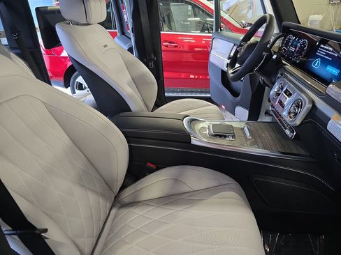 New 2027 Mercedes-Benz G 63 AMG 4MATIC image 10