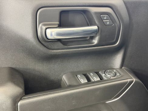 Used 2020 Chevrolet Silverado 1500 Custom Trail Boss w/ Custom Convenience Package AWD/4WD image 24
