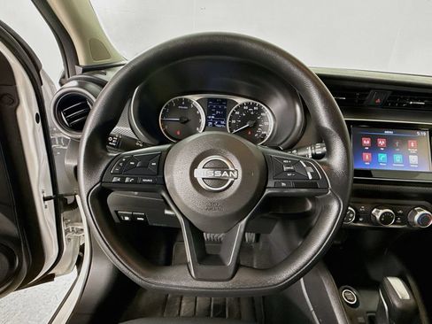 Used 2023 Nissan Kicks S FWD image 13