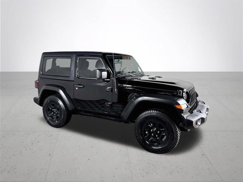 Used 2021 Jeep Wrangler Sport AWD/4WD image 4