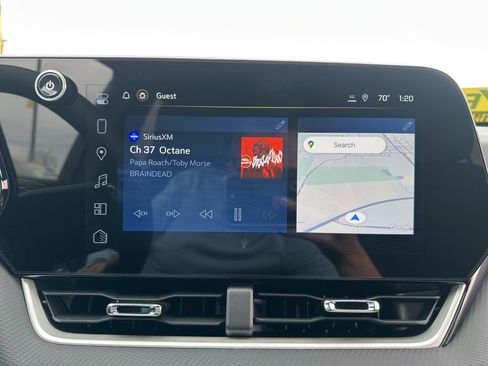 New 2026 Chevrolet Equinox LT w/ LPO, Floor Liner Package image 9