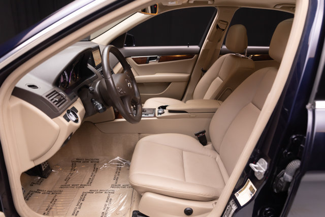 Used 2011 Mercedes-Benz C 300 4MATIC Sedan image 42