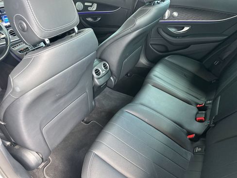 Used 2020 Mercedes-Benz E 350 Sedan image 10