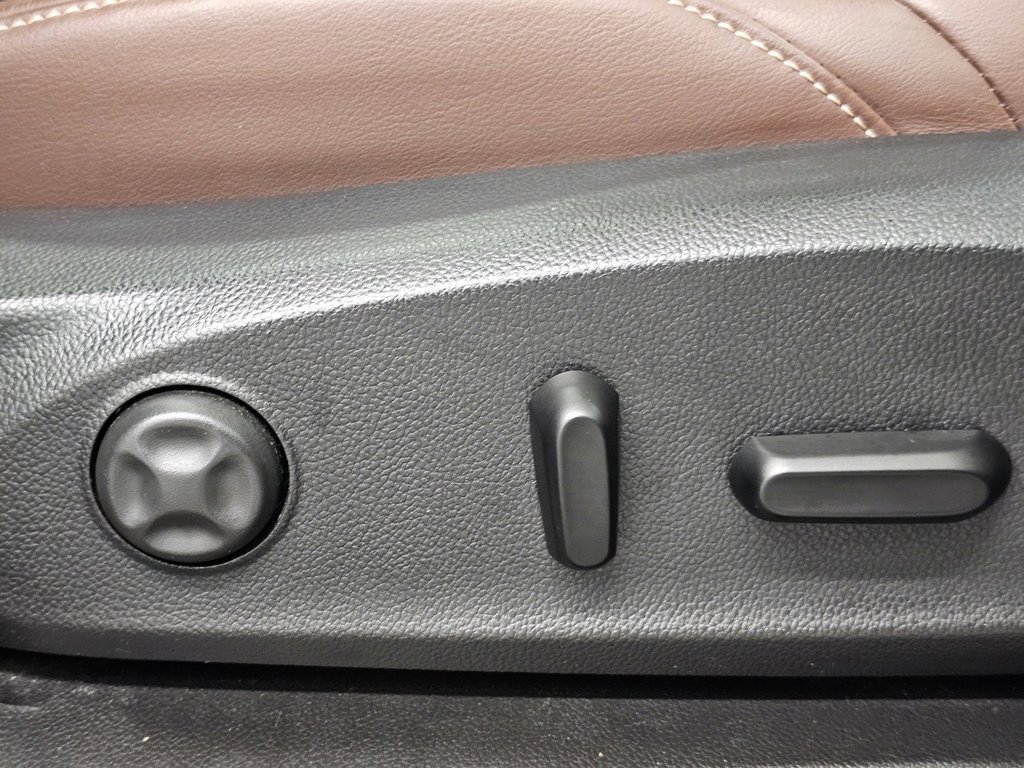 Certified 2017 Buick Envision Essence w/ LPO, Cargo Package FWD image 30