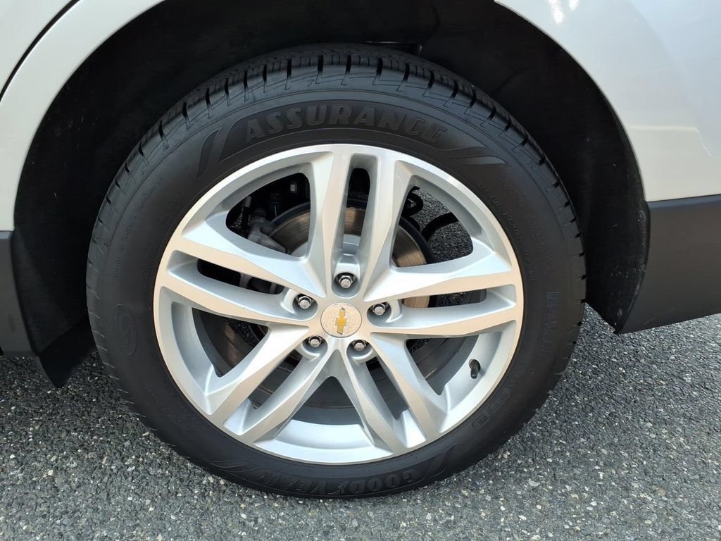 Used 2020 Chevrolet Equinox Premier AWD/4WD image 17