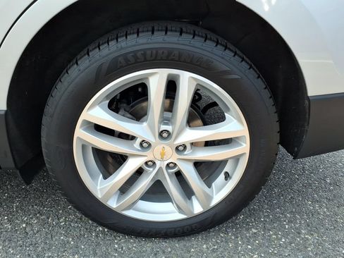 Used 2020 Chevrolet Equinox Premier AWD/4WD image 17