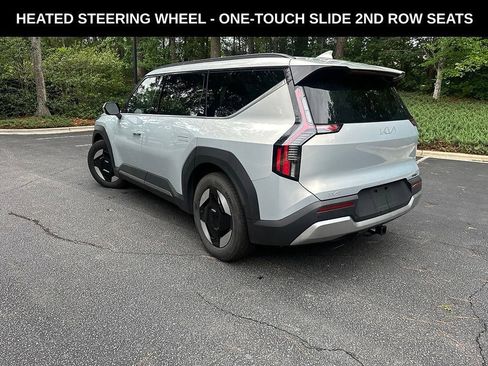 Used 2024 Kia EV9 Wind AWD/4WD image 3