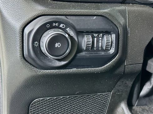 Used 2022 Jeep Wrangler Unlimited Rubicon AWD/4WD image 14