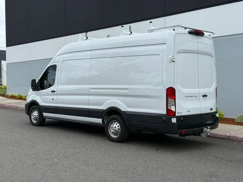 Used 2025 Ford Transit 250 148 High Roof Extended AWD w/ Load Area Protection Package image 4