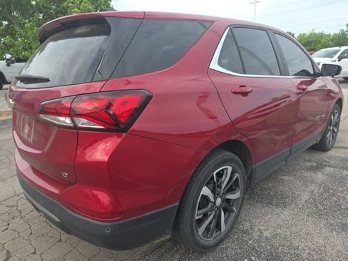 Used 2023 Chevrolet Equinox LT FWD image 2