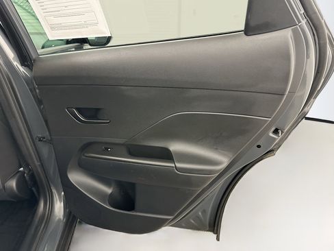 Used 2025 Hyundai Kona SEL image 31