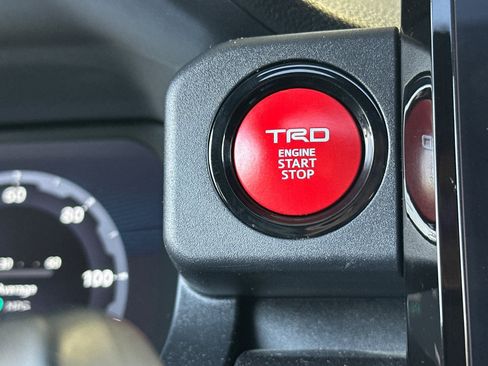 Certified 2025 Toyota 4Runner TRD Off-Road Premium AWD/4WD image 21