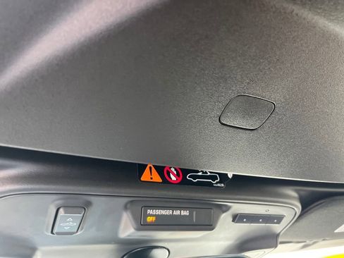 Used 2017 Chevrolet Camaro SS image 17