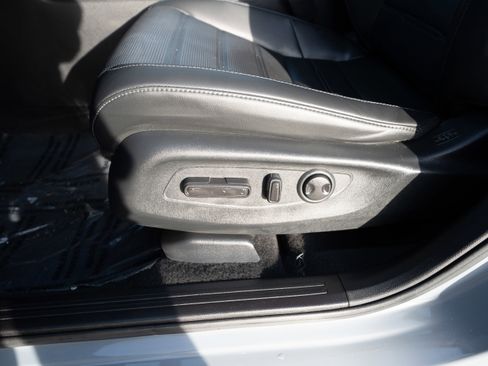 Certified 2023 Honda CR-V EX-L image 12