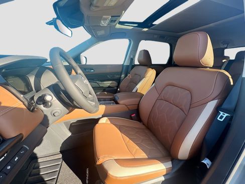 New 2026 Nissan Pathfinder Platinum image 21