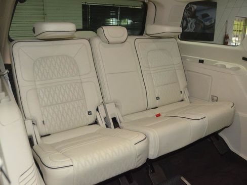 Used 2020 Lincoln Navigator Black Label AWD/4WD image 38