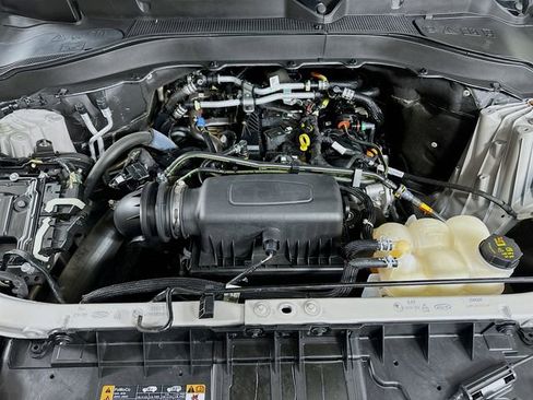 Used 2024 Ford Explorer XLT w/ Equipment Group 202A image 24