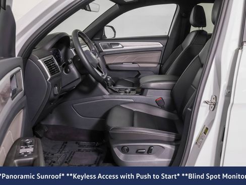 Used 2023 Volkswagen Atlas Cross Sport SE w/ Panoramic Sunroof Package AWD/4WD image 7