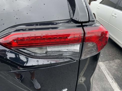 Used 2019 Toyota RAV4 XLE image 22