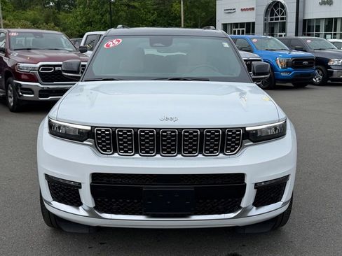 Used 2024 Jeep Grand Cherokee L Summit AWD/4WD image 10