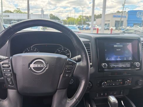 Certified 2023 Nissan Frontier SV w/ SV Convenience Package AWD/4WD image 12