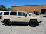 Used 2016 Jeep Patriot Sport image 2